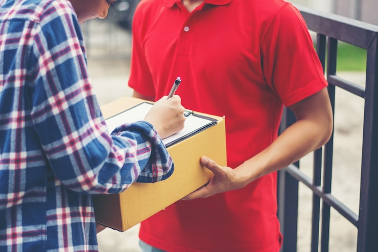 courier and delivery services